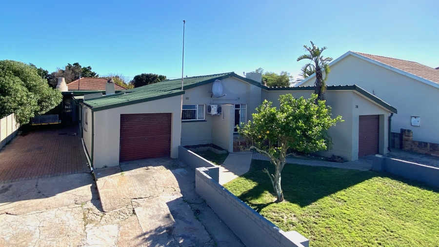 4 Bedroom Property for Sale in Laaiplek Western Cape